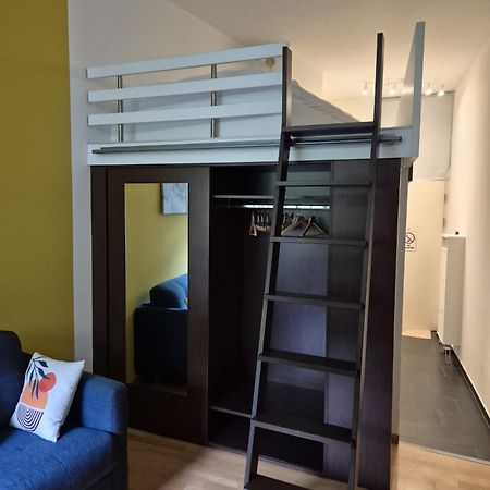 Schoenes Apt In Zentraler Lage 弗赖堡 外观 照片
